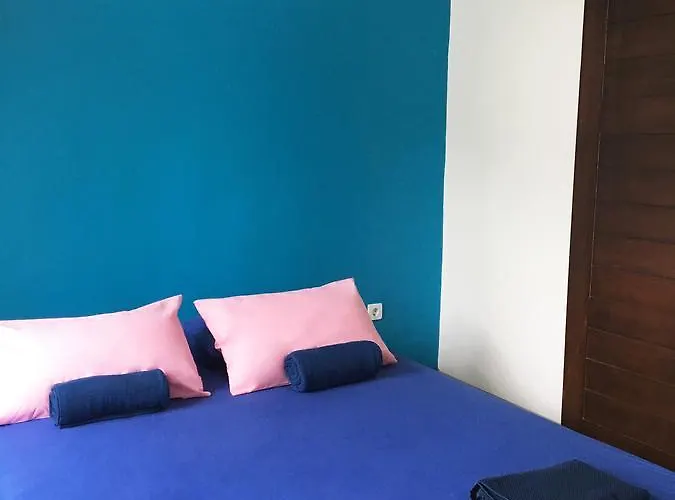 Bo-boes Hostel *